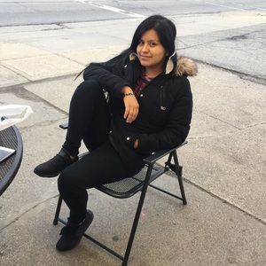 Meet your Posher, Yessenia